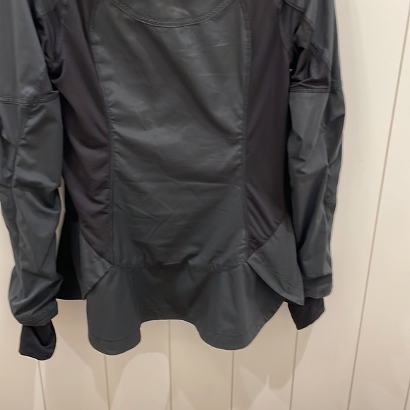Lululemon Black Hooded Jacket—Beautiful Fabric & Fit—Hood Zippered Collar-EUC-6 - Picture 8 of 11